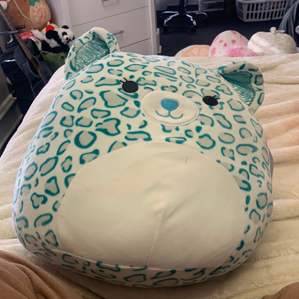 Toni Squishmallow